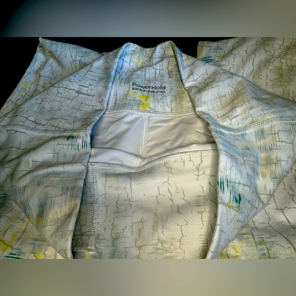 Fabletics, Define PowerHold® High-Waisted Legging, excellent used condition - Picture 4 of 8